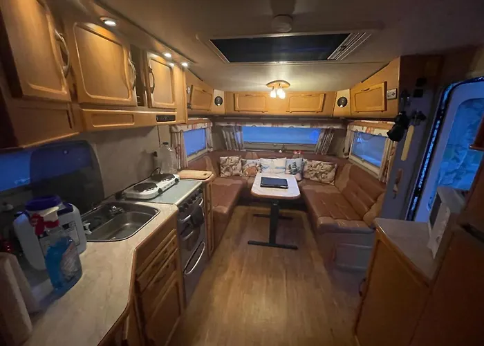 בקתה Caravan טורניו